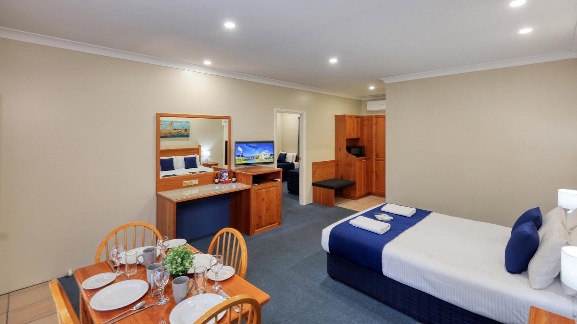 Breakout Motor Inn Cowra Kültér fotó