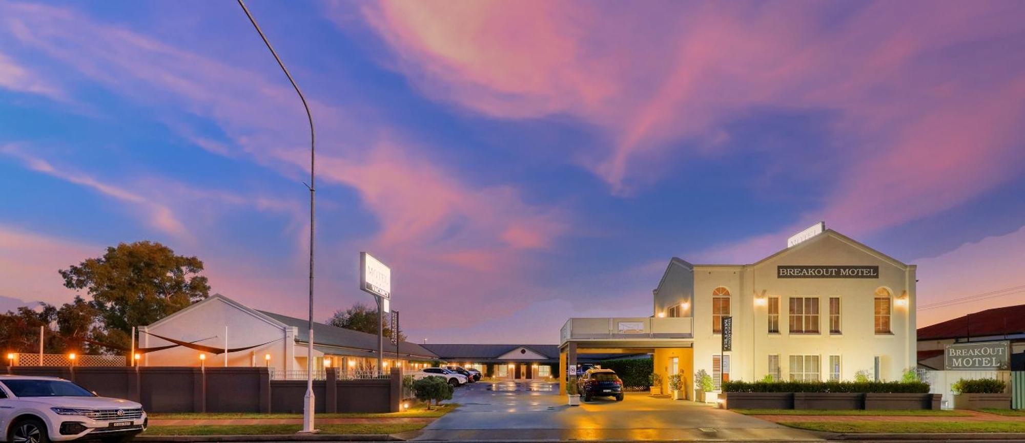 Breakout Motor Inn Cowra Kültér fotó