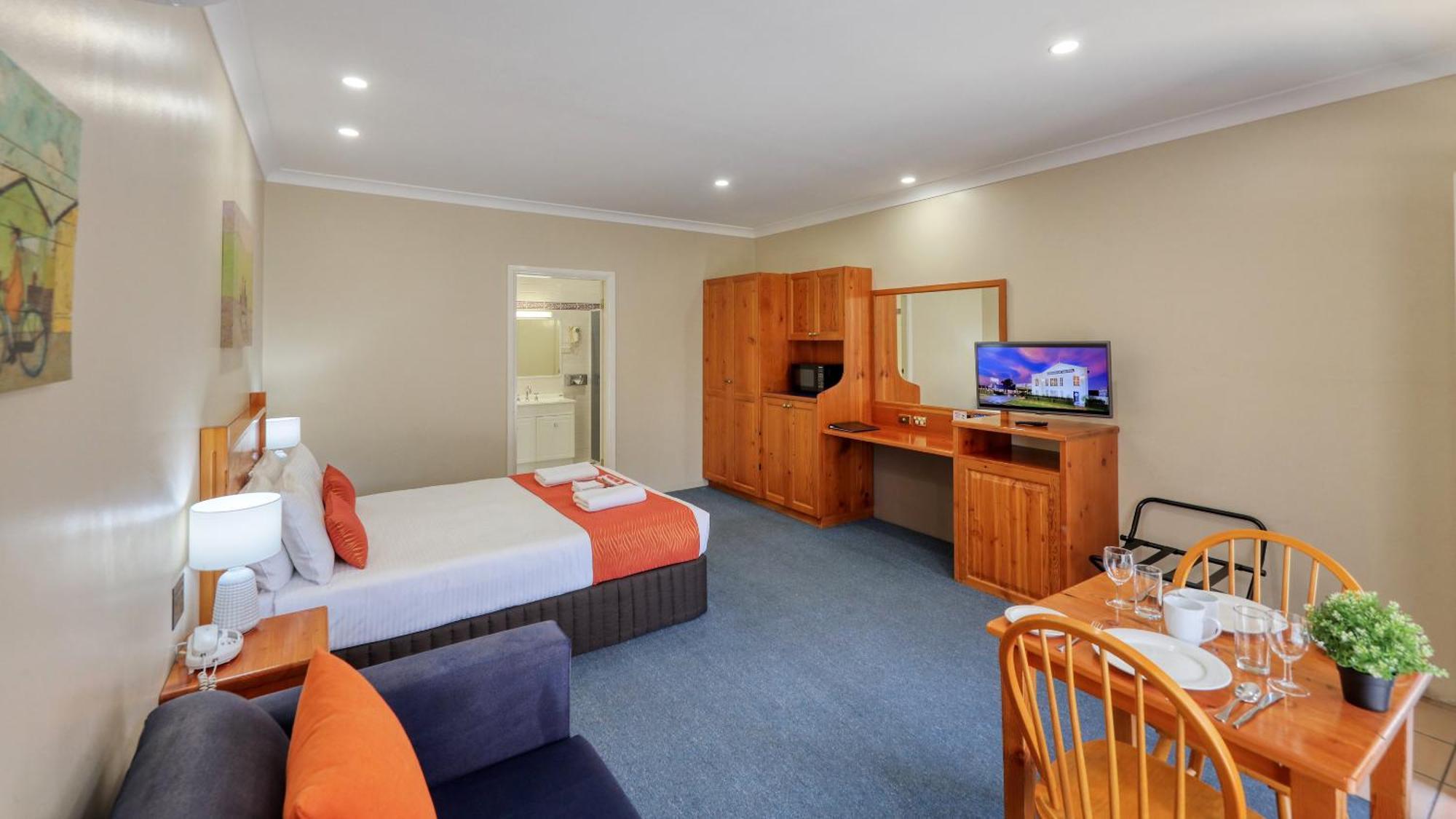 Breakout Motor Inn Cowra Kültér fotó
